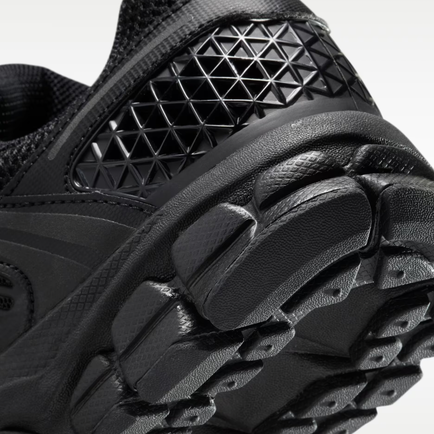 Nike Zoom Vomero 5 Triple Black
